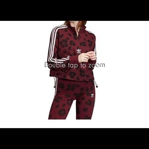 Adidas sweatsuit worn once size L